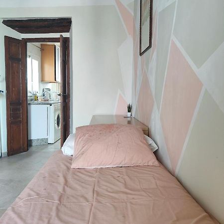Lovely 1-Bedroom Loft With Terrace. Amazing View. Sevilla Kültér fotó