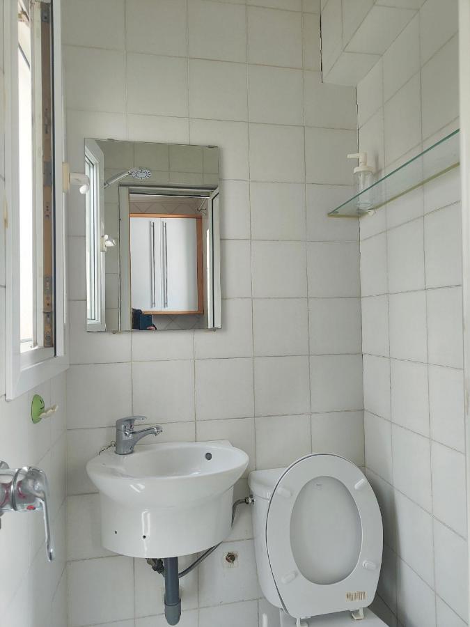 Lovely 1-Bedroom Loft With Terrace. Amazing View. Sevilla Kültér fotó